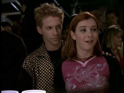  Buffy the Vampire Slayer: A Quirky High Schooler Takes on Hell and Homework!