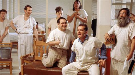 One Flew Over the Cuckoo's Nest!  A Gripping Story of Rebellion and Sanity in a 1970s Mental Institution